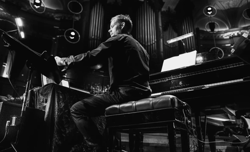 Max Richter: Çağdaş Klasik Müzikten Sinemaya