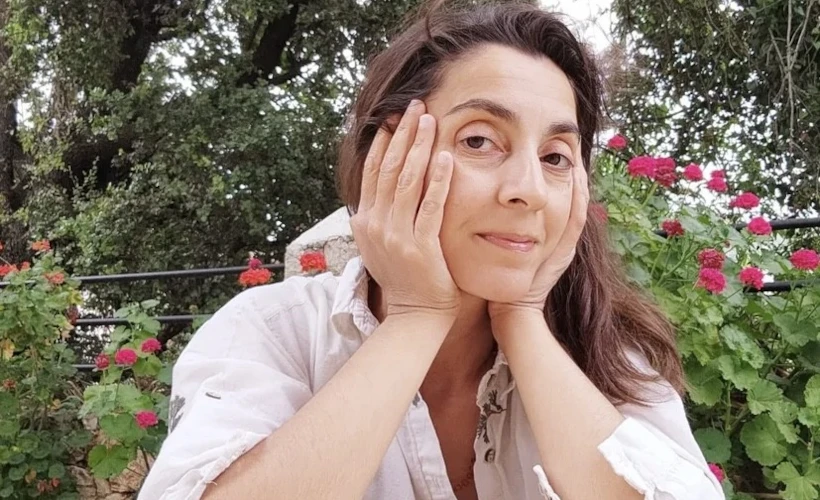 Melisa Kesmez ile: Çiçeklenmeler Kitabının Ardında Bir Sohbet