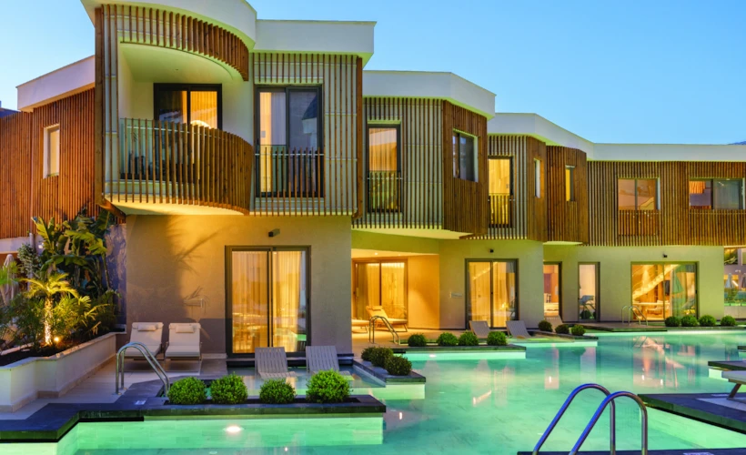Liberty Signa Tatil Deneyimim: Deniz, Gün Batımı ve Lezzet