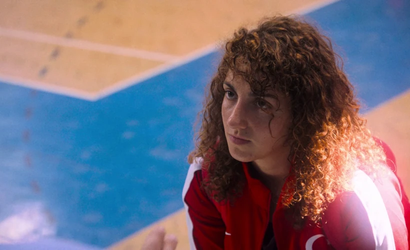 Atlet: Sevda Baş ile Fiziksel Disiplin Gerektiren Rolü Üzerine