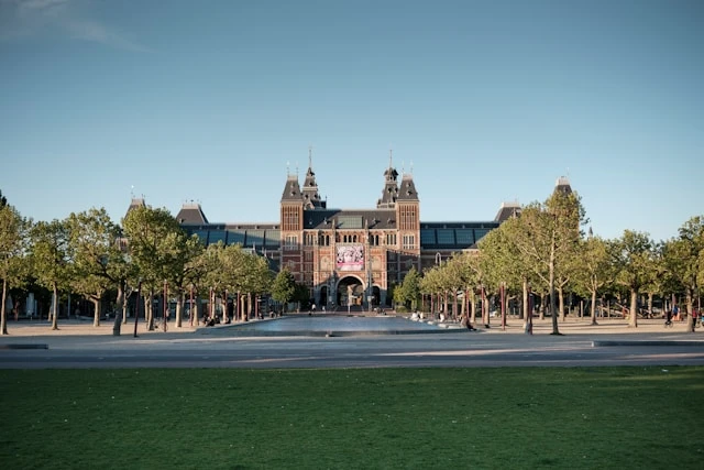 Rijksmuseum'un Yeni Heykel Seçkisi: Giacometti’den Bourgeois’ya