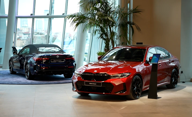 Borusan Oto Ataşehir: Sanat, Teknoloji ve Tasarımın Kesişimindeki Deneyim Alanı
