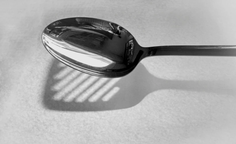 Baudrillard ve "Simülakr": Gerçek Öldü mü?