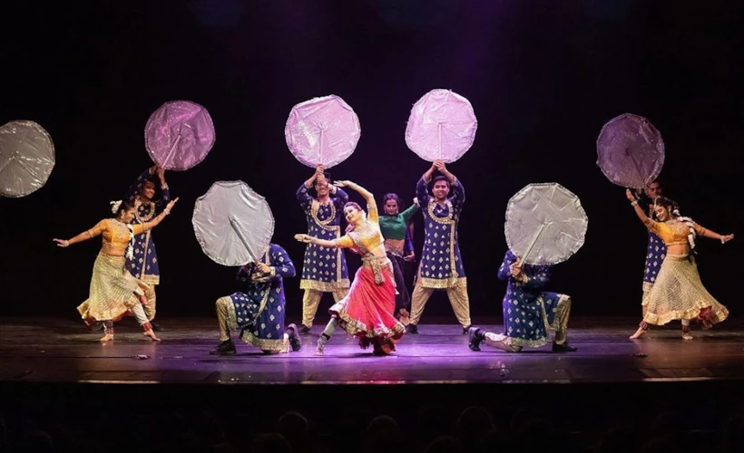 Shruti Merchant ve Ninad Samaddar ile: "Taj Express" Müzikali Üzerine