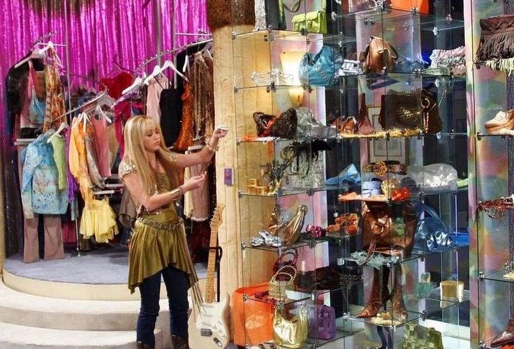 Hannah Montana’nın 20. Yılında: Stil Mirasını Yeniden Keşfediyoruz