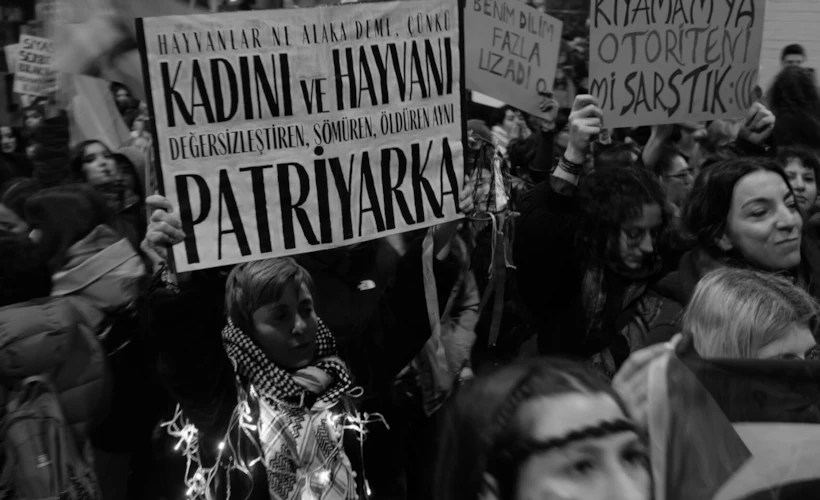 8 Mart’ın Ardından:
Nar Fotoğraf Sergisi