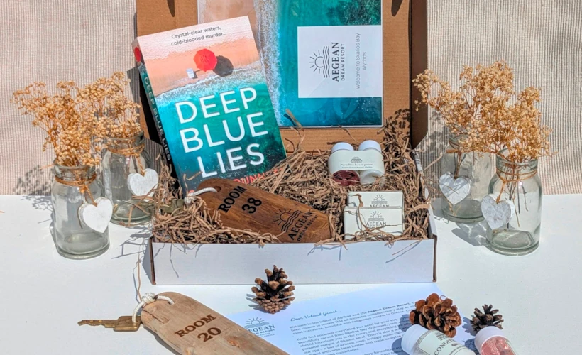 'Keepsake Box': Kitap Lansmanlarını Deneyime Dönüştüren Kutular