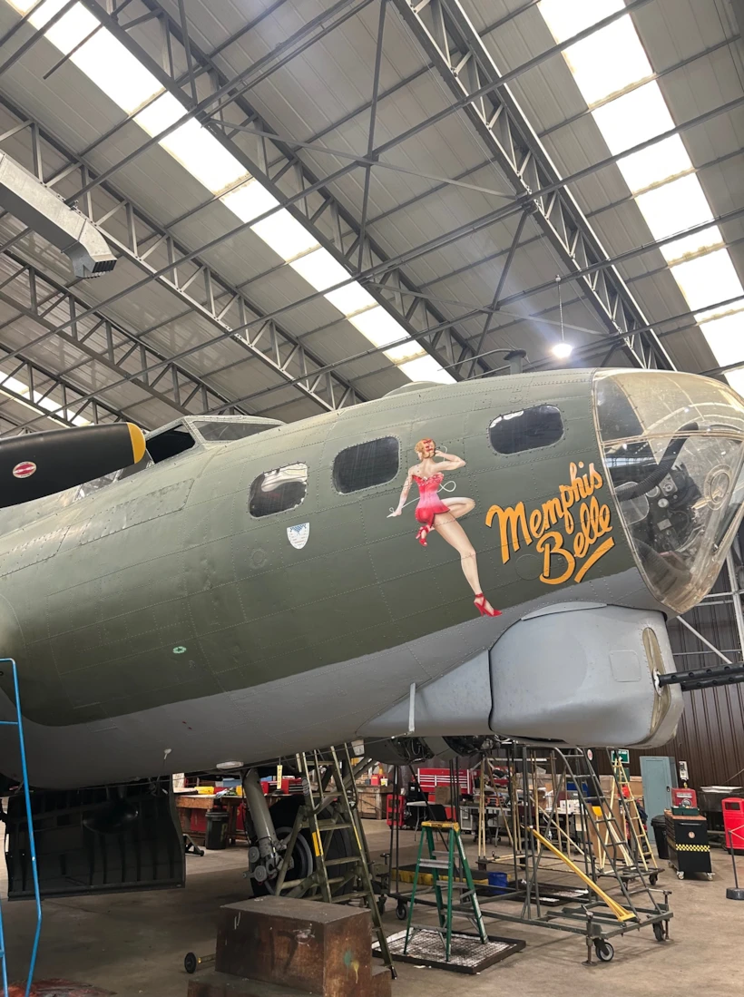 b-17-flying-fortress-sally-b
