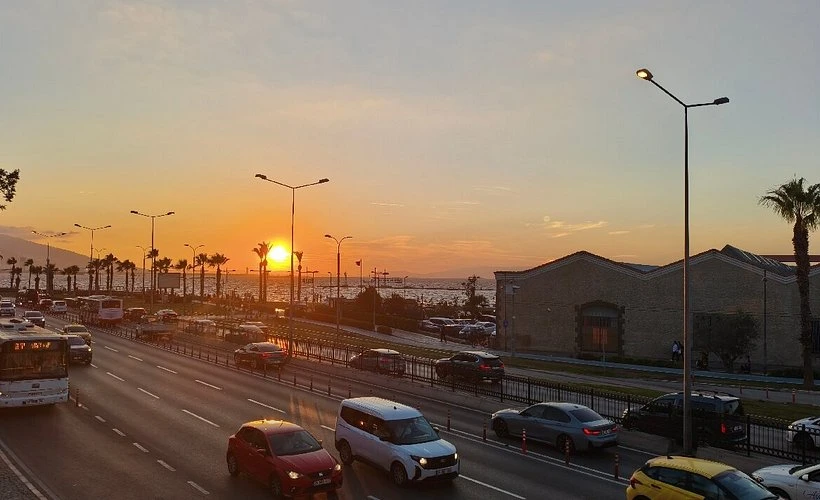 İzmir'in Saklı Rotası: Turistlerin Bilmediği Semtler