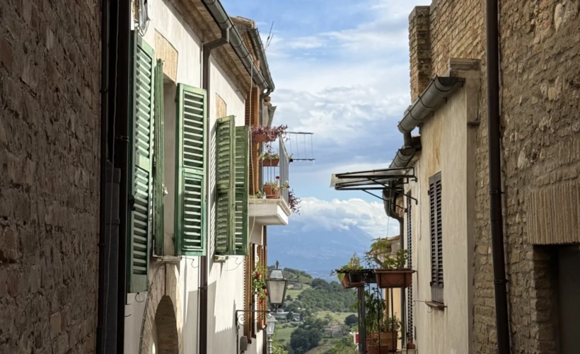 Atri: Abruzzo’nun Saklı Güzelliği
